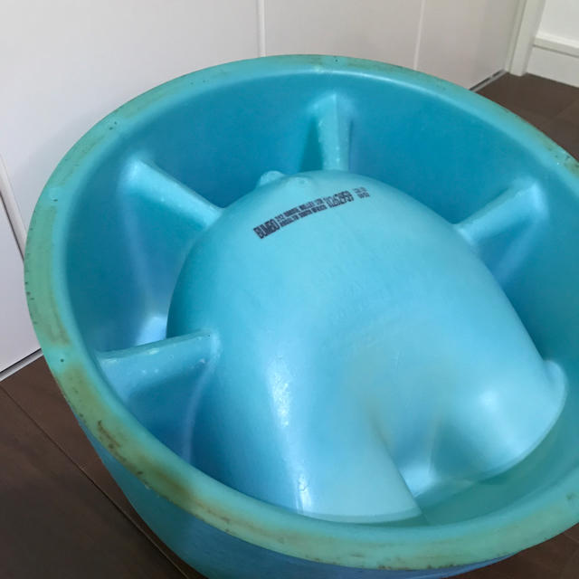 Bumbo(バンボ)のバンボ キッズ/ベビー/マタニティのキッズ/ベビー/マタニティ その他(その他)の商品写真