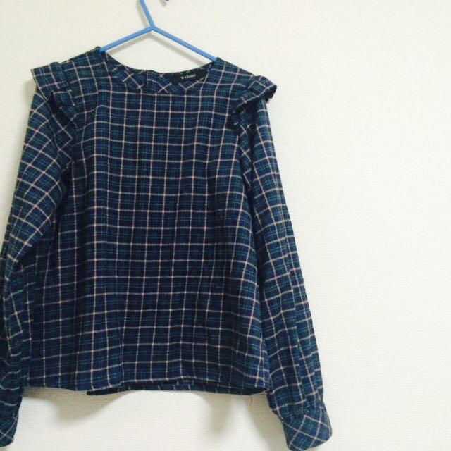 w closet(ダブルクローゼット)の肩フリルシャツ 大幅値下げ♡ レディースのトップス(シャツ/ブラウス(長袖/七分))の商品写真