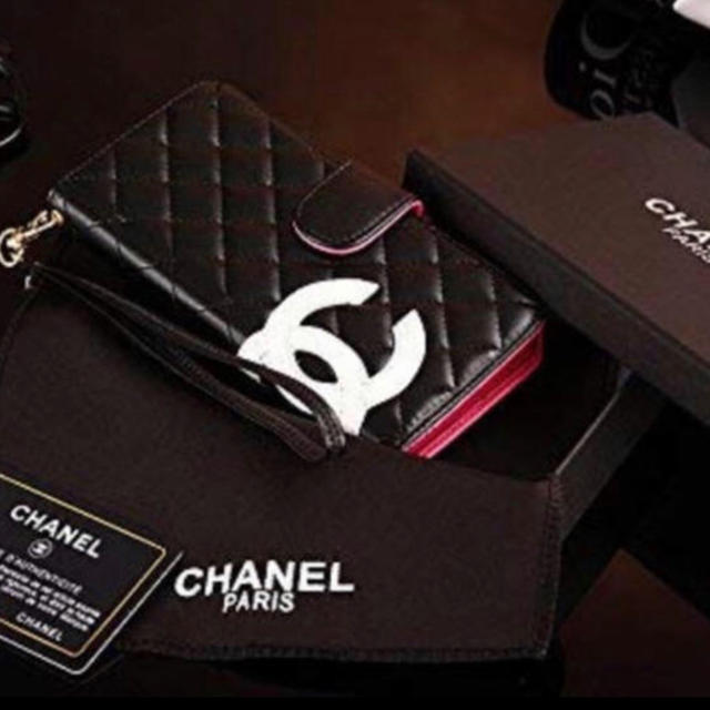 CHANEL - 新品CHANEL✳️iPhoneX スマホケースの通販 by ＊memi＊'s shop｜シャネルならラクマ