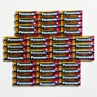 パナソニック(Panasonic)の送料無料　Panasonic アルカリ単３電池　40本セット(バッテリー/充電器)