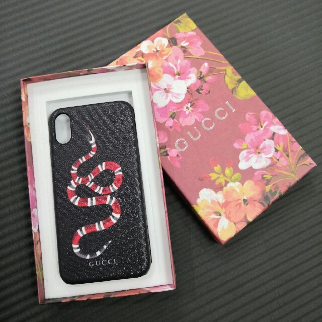 Gucci - Iphoneケース　グッチ  の通販 by あつ子^_^'s shop｜グッチならラクマ