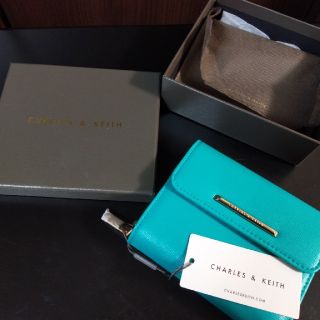 チャールズアンドキース(Charles and Keith)のCHARLES & KEITH 財布 新品 ブルー 箱なし(財布)