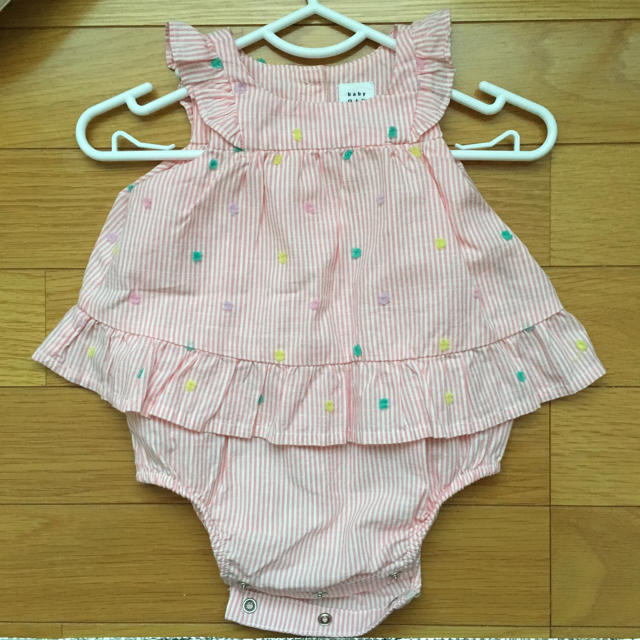 babyGAP(ベビーギャップ)のロンパース (GAP) キッズ/ベビー/マタニティのベビー服(~85cm)(ロンパース)の商品写真