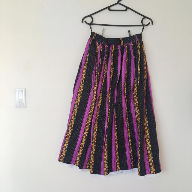 Santa Monica(サンタモニカ)の古着 used スカート  レディースのスカート(ひざ丈スカート)の商品写真