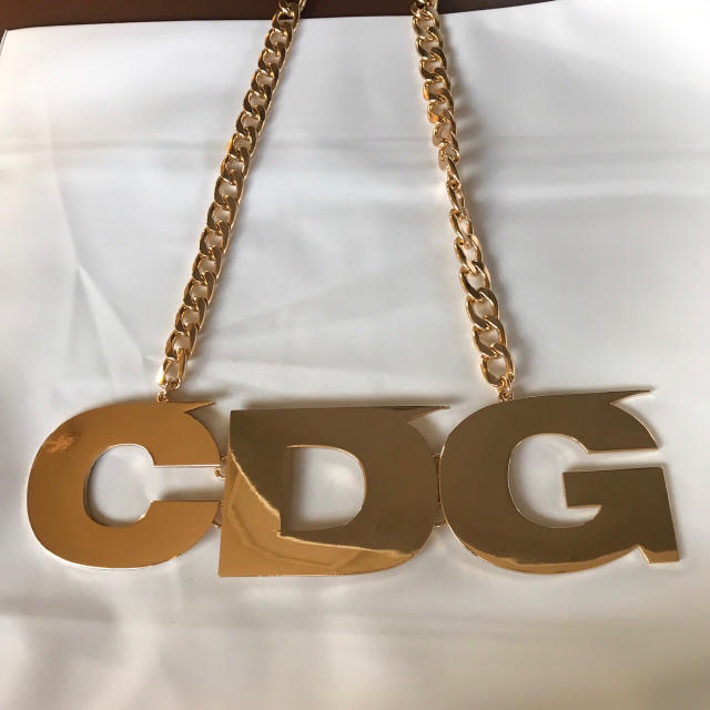 CDG ロゴネックレス