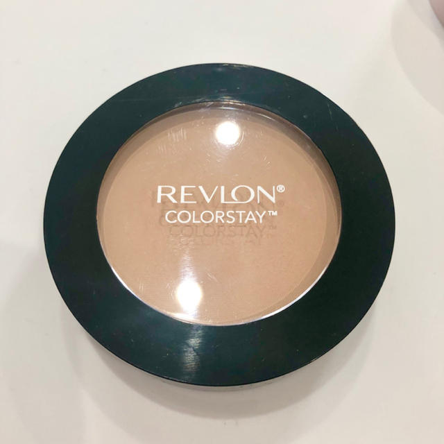 REVLON(レブロン)のレブロン REVLON カラーステイ プレストパウダー  ミディアム コスメ/美容のベースメイク/化粧品(フェイスパウダー)の商品写真