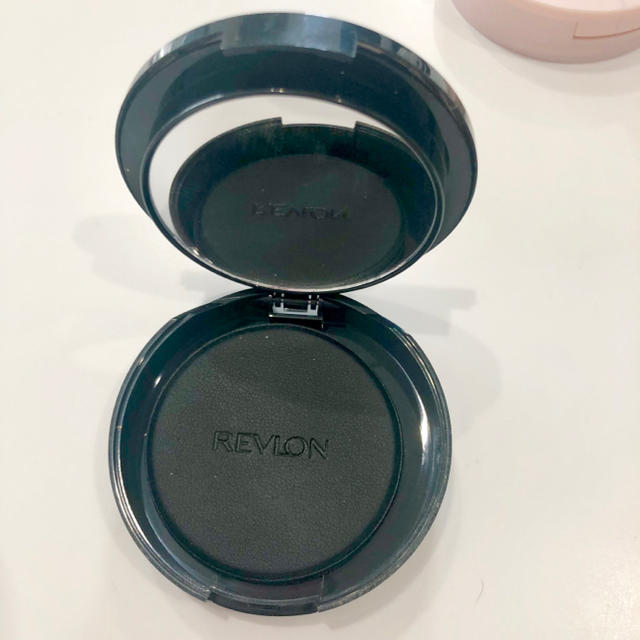 REVLON(レブロン)のレブロン REVLON カラーステイ プレストパウダー  ミディアム コスメ/美容のベースメイク/化粧品(フェイスパウダー)の商品写真