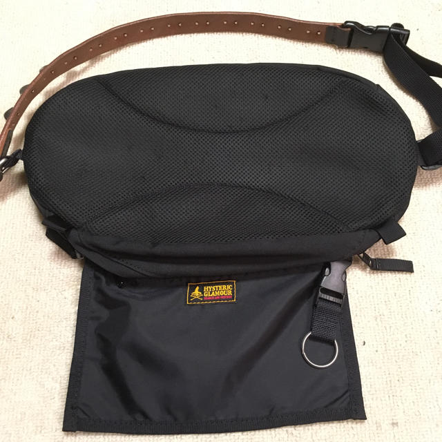 HYSTERIC GLAMOUR(ヒステリックグラマー)のヒステリックグラマー バッグ（黒） レディースのバッグ(ボディバッグ/ウエストポーチ)の商品写真
