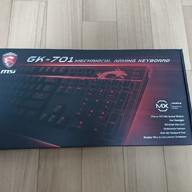 MSI GK-701 ゲーミングキーボード 英配列 スマホ/家電/カメラのPC/タブレット(PC周辺機器)の商品写真