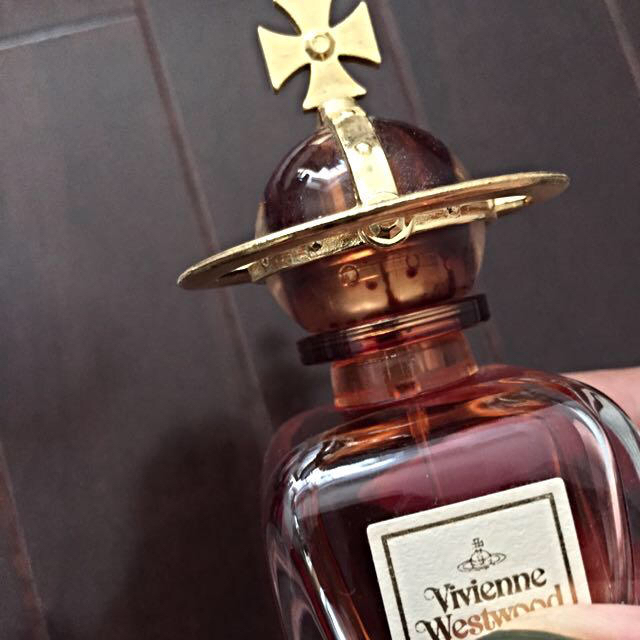 Vivienne Westwood(ヴィヴィアンウエストウッド)のブドワール オーデパルファム30ml コスメ/美容の香水(香水(女性用))の商品写真