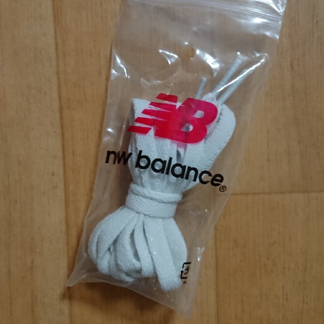 New Balance(ニューバランス)の新品 ニューバランス 靴紐 白色 レディースの靴/シューズ(スニーカー)の商品写真