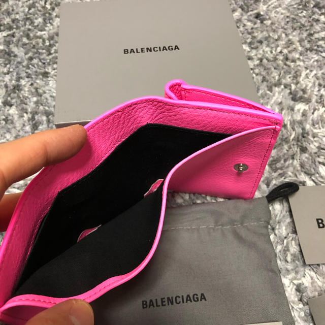 Balenciaga(バレンシアガ)の新品！BALENCIAGA Papier 財布 三つ折り 2019SS レディースのファッション小物(財布)の商品写真