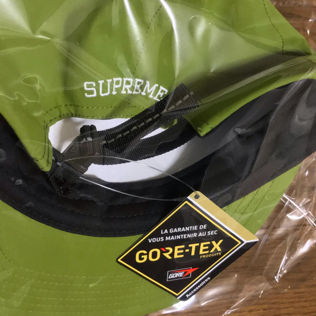 Supreme(シュプリーム)の新品 Supreme GORE-TEX S Logo 6-Panel Olive メンズの帽子(キャップ)の商品写真