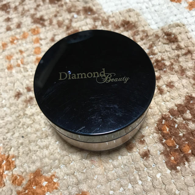 Diamond Beauty(ダイヤモンドビューティー)のダイアモンドビューティーパフNo2(ドーリーフェイス) コスメ/美容のベースメイク/化粧品(フェイスパウダー)の商品写真