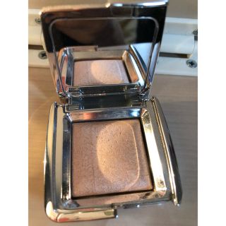 セフォラ(Sephora)のアワーグラス HOURGLASS ハイライト 1.3g(チーク)