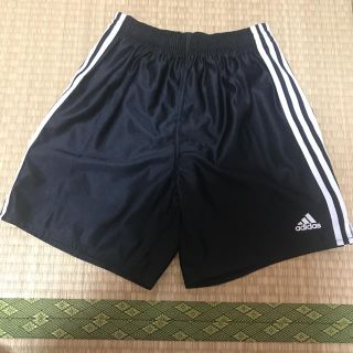 アディダス(adidas)の【あきこ様専用】アディダス  ハーフパンツ(パンツ/スパッツ)