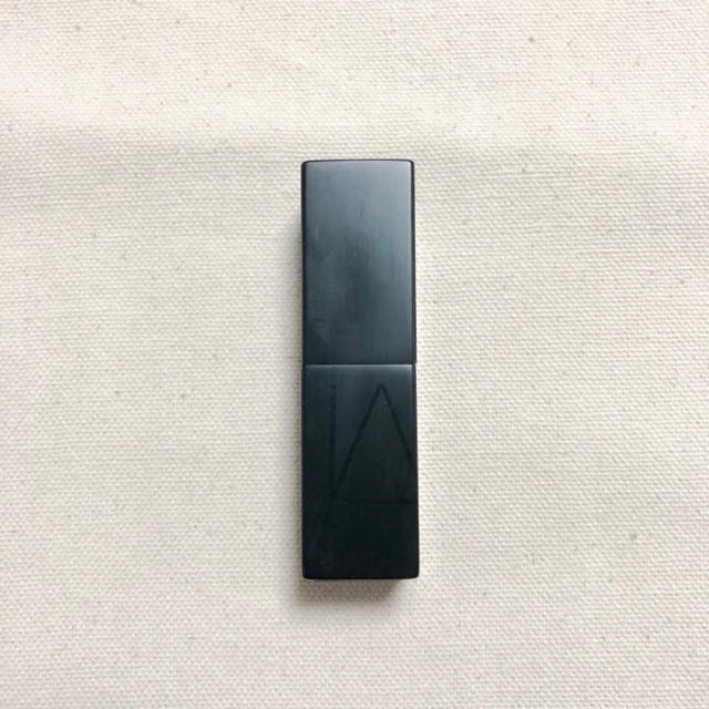 NARS(ナーズ)のNARS  ナーズ オーデイシャスリップスティック 9462 コスメ/美容のベースメイク/化粧品(口紅)の商品写真