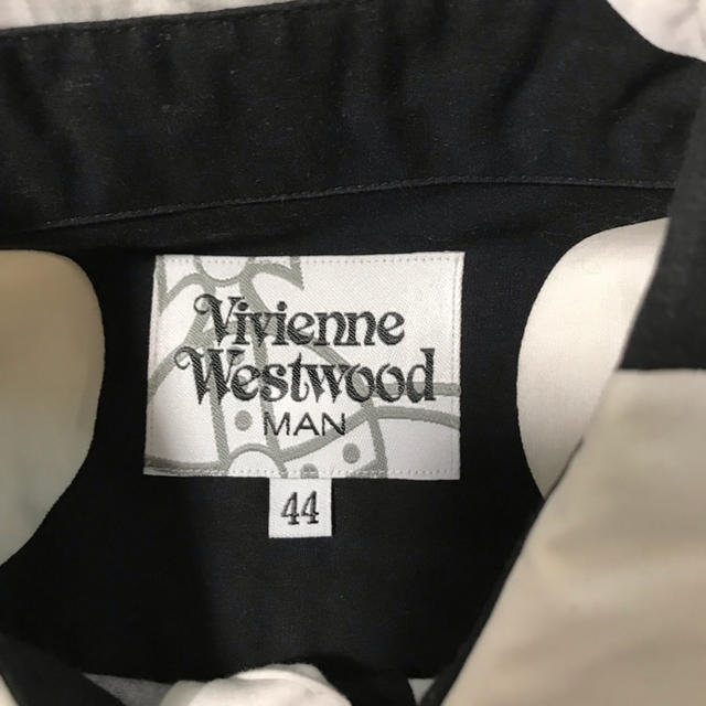 Vivienne Westwood(ヴィヴィアンウエストウッド)のVivienne Westwood MAN ポルカドットシャツ 黒 44 メンズのトップス(シャツ)の商品写真