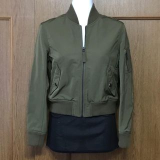 ユニクロ(UNIQLO)のユニクロ カリーヌロワトフェルド MA-1 ミリタリーブルゾン S(ミリタリージャケット)