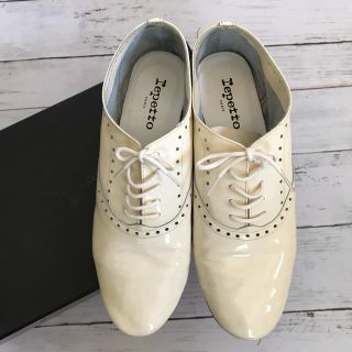 レペット(repetto)の美品⭐️レペット ZIZI FLEURI Patent レースアップシューズ (ローファー/革靴)