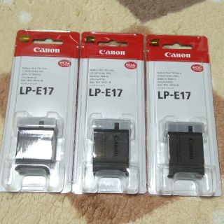 キヤノン(Canon)の新品未使用　キャノン　リチャージャブルバッテリーパック　LP-E17

(バッテリー/充電器)