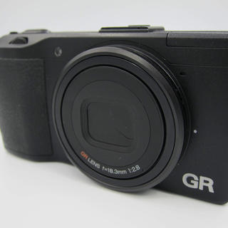 リコー(RICOH)の【RICOH】GR APS-CサイズCMOSセンサー (コンパクトデジタルカメラ)