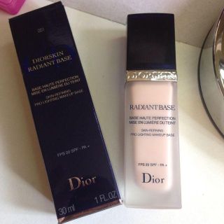 ディオール(Dior)のディオール ラディアントベース001(その他)