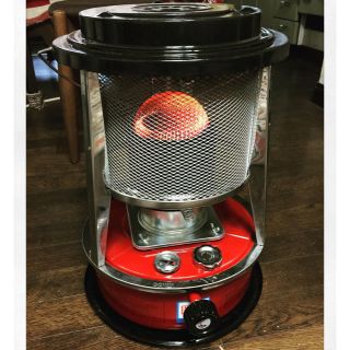 CAMP STOVE キャンプストーブ 小型石油ストーブ 限定一点 赤 新品(ストーブ/コンロ)