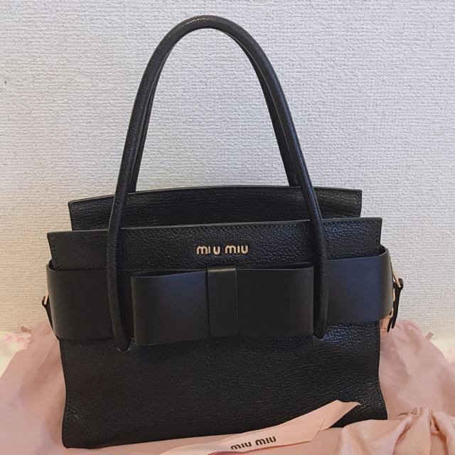 miumiu♡本日限定定価の半額以下！