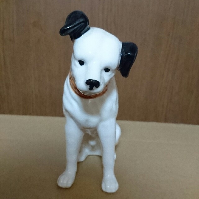 新品、未使用ビクター(victor)犬の置物 ニッパー | フリマアプリ ラクマ