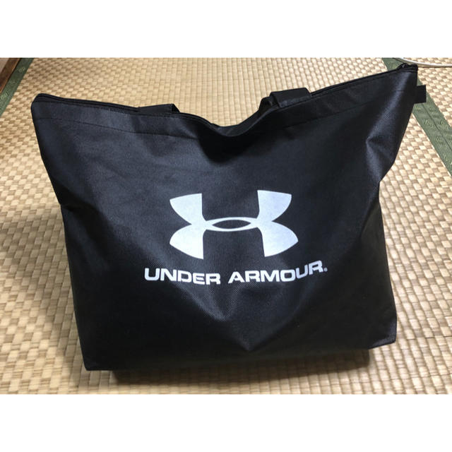 UNDER ARMOUR(アンダーアーマー)のアンダーアーマーウェア＆アンダーアーマー袋 スポーツ/アウトドアのトレーニング/エクササイズ(トレーニング用品)の商品写真