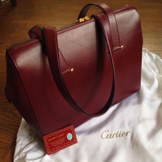 Cartier(カルティエ)のCARTIER A4 トート バッグ レディースのバッグ(ショルダーバッグ)の商品写真