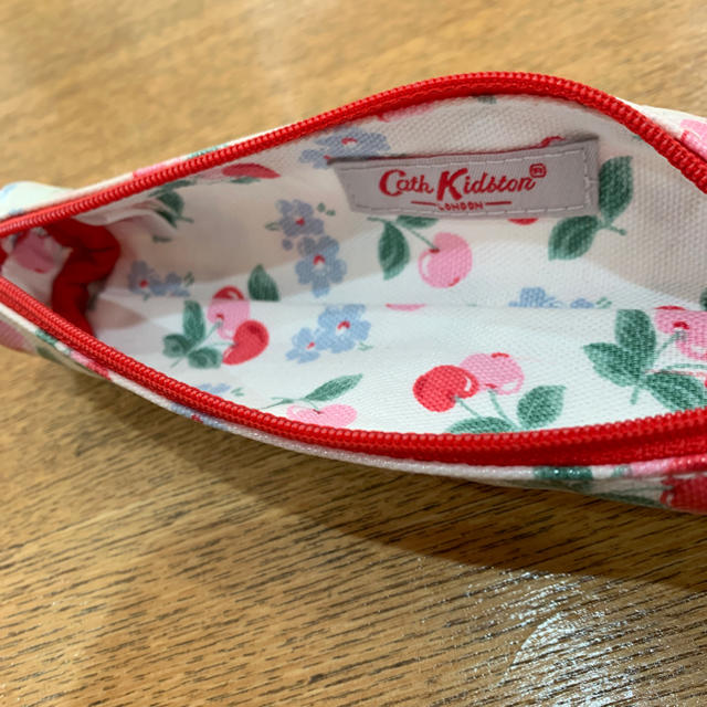 Cath Kidston(キャスキッドソン)のキャスキッドソン  ペンケース 中古 インテリア/住まい/日用品の文房具(ペンケース/筆箱)の商品写真