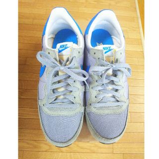 ナイキ(NIKE)のNIKEスニーカー＊グレー＊25㎝(スニーカー)