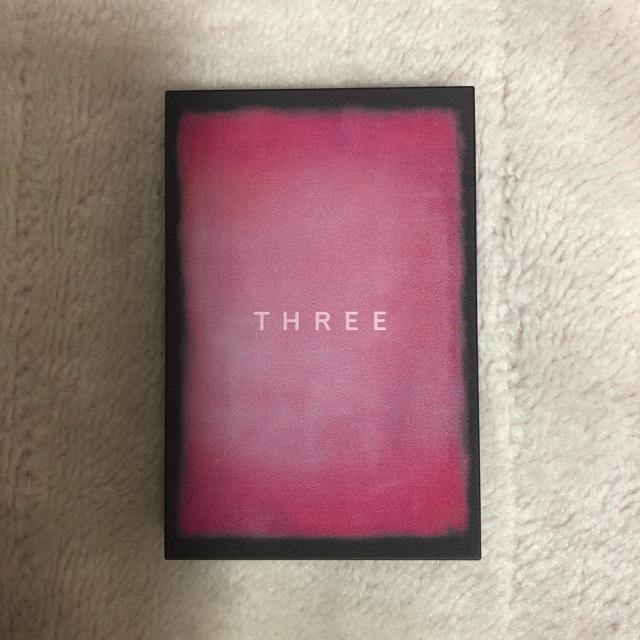 THREE(スリー)のTHREE シーズンコレクションキット2019桜 コスメ/美容のベースメイク/化粧品(アイシャドウ)の商品写真