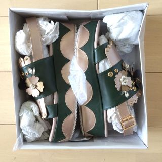 チェスティ(Chesty)のchesty  flower bijou sandal green(サンダル)