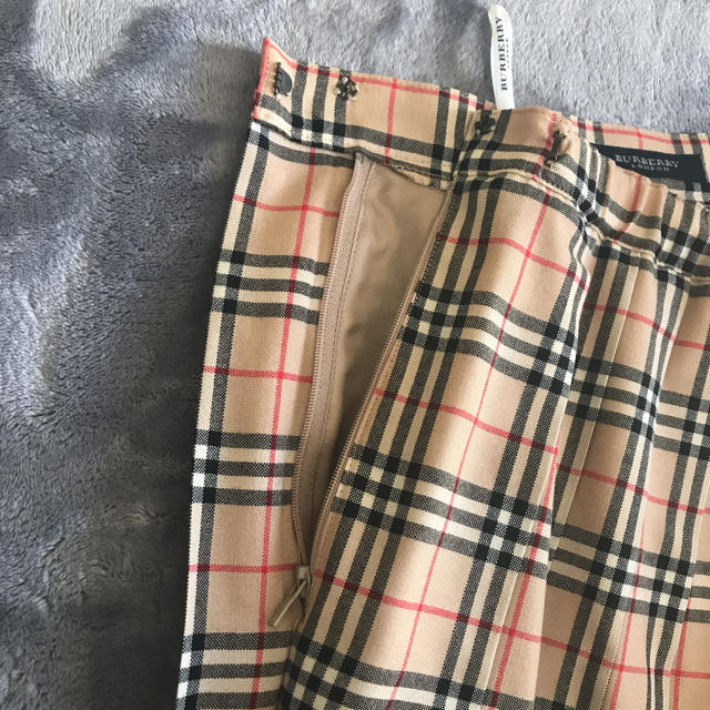 BURBERRY(バーバリー)のキッズバーバリー140cmチェックスカート キッズ/ベビー/マタニティのキッズ服女の子用(90cm~)(スカート)の商品写真