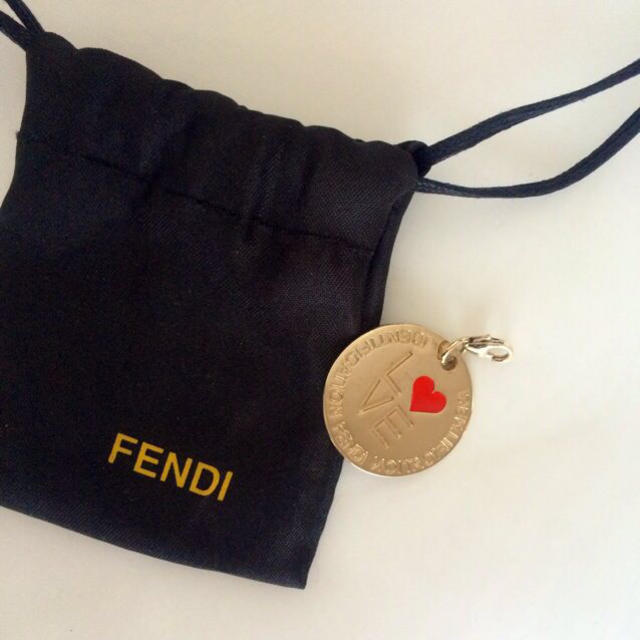 FENDI(フェンディ)のFENDIフェンディ☆ペンダントトップ レディースのアクセサリー(ネックレス)の商品写真