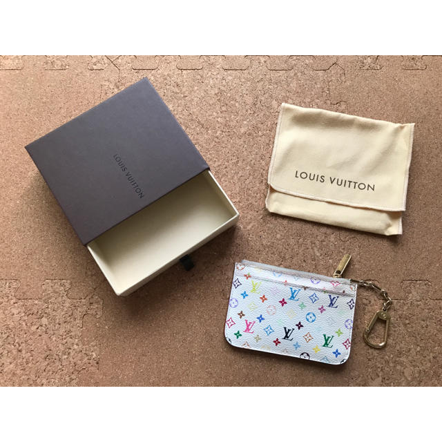 LOUIS VUITTON カードケース