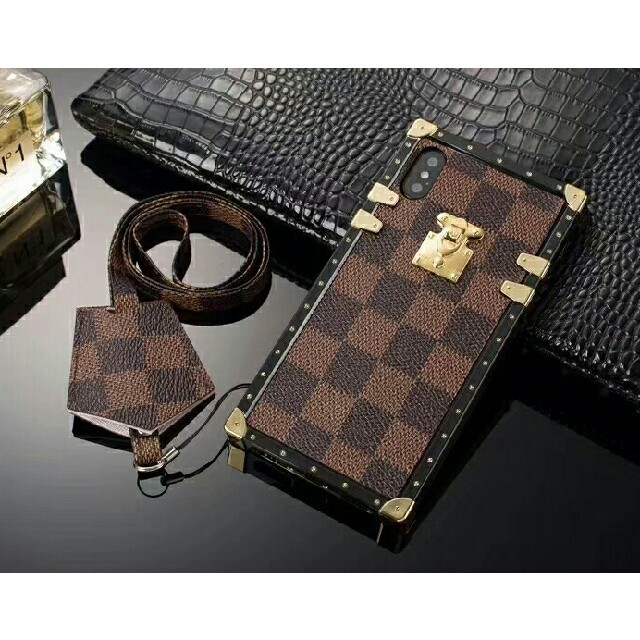 LOUIS VUITTON - 
LV携帯ケース iphonecaseアイフォンケースの通販 by 吉田 一人's shop｜ルイヴィトンならラクマ