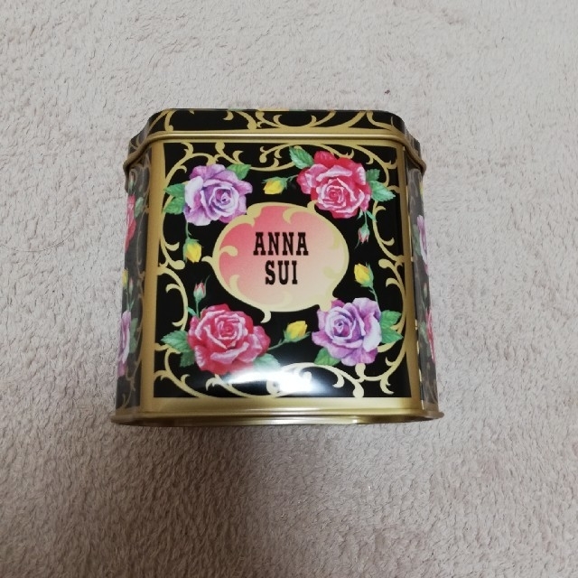 ANNA SUI(アナスイ)のANNA SUI　アナスイ　空き缶　小物入れにも。 インテリア/住まい/日用品のインテリア小物(小物入れ)の商品写真