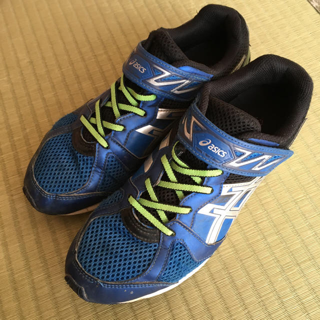 asics(アシックス)のノブ様専用ページ キッズ/ベビー/マタニティのベビー靴/シューズ(~14cm)(スニーカー)の商品写真