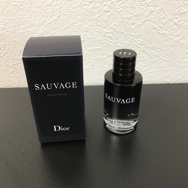 Christian Dior(クリスチャンディオール)のディオール ソヴァージュ 香水 コスメ/美容の香水(香水(男性用))の商品写真