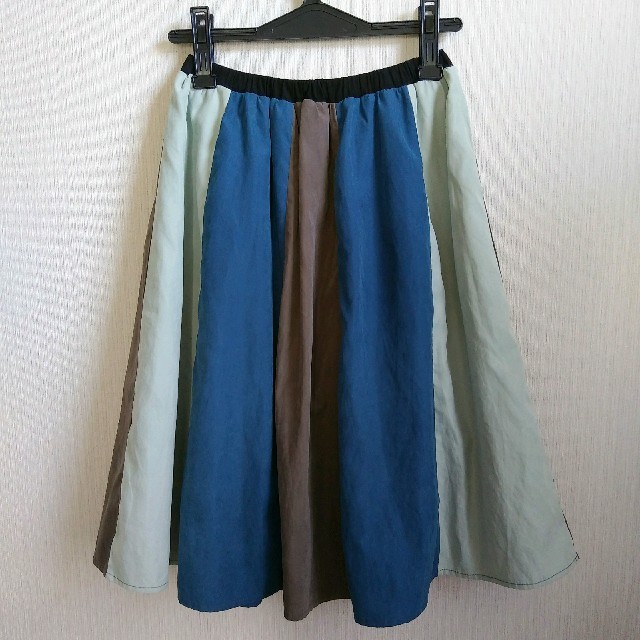 rivet & surge(リベットアンドサージ)の【最終お値下げ】rivet&surge 切替スカート レディースのスカート(ひざ丈スカート)の商品写真