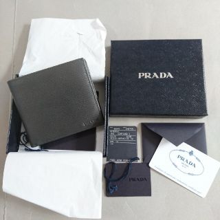 プラダ(PRADA)の【ゆうちゃん様専用】未使用プラダ 二つ折り財布 サフィアーノ(折り財布)