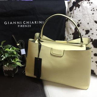 トゥモローランド(TOMORROWLAND)のGIANNI CHIARINI/ジャンニキャリーニ  ハンドフラップバッグ(ハンドバッグ)