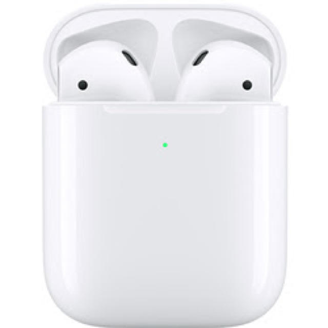 Apple(アップル)の【送料無料・値引不可】Apple AirPods MRXJ2J/A 新品未開封 スマホ/家電/カメラのオーディオ機器(ヘッドフォン/イヤフォン)の商品写真