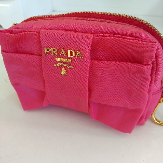 PRADA - 正規PRADAリボンポーチの通販 by ゆうショップ｜プラダならラクマ