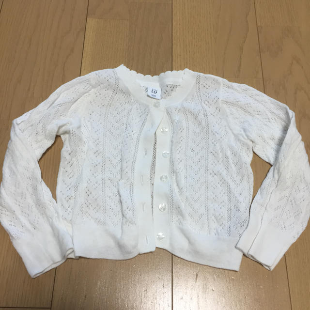 babyGAP(ベビーギャップ)のサオたん様 ベビーギャップ GAP カーディガン   キッズ/ベビー/マタニティのキッズ服女の子用(90cm~)(カーディガン)の商品写真