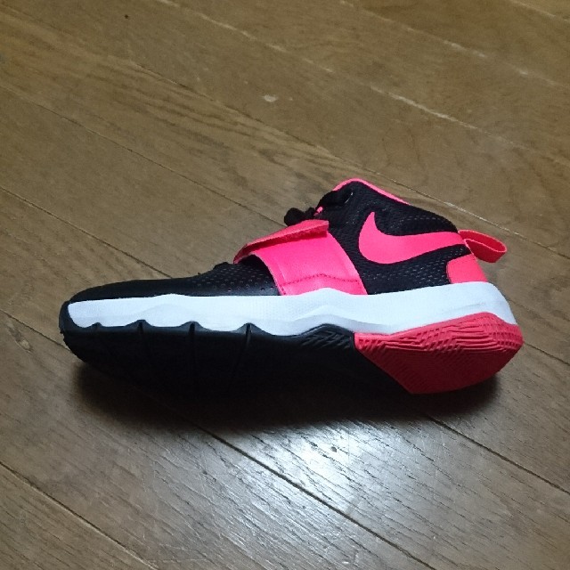 Nike Sale Nike ピンク ブラック 23 5cmの通販 By ﾟ ナイキならラクマ